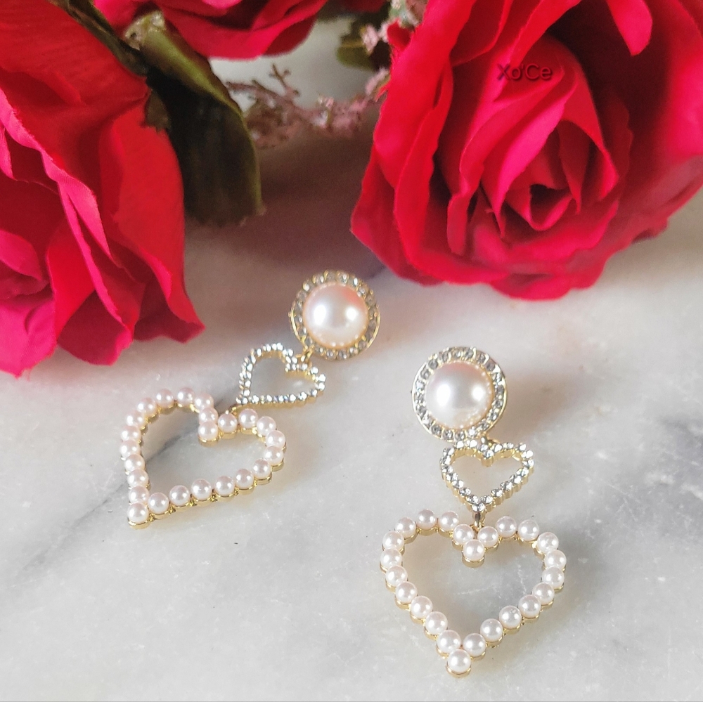 Elegant Pearl Heart Earrings